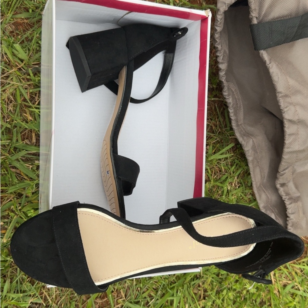 Elegant Black Women's Sandals